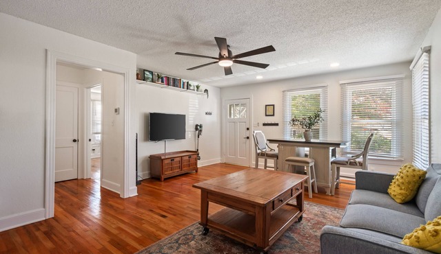3BR in Crestview 2 Kings UT Downtown Events Free Parking