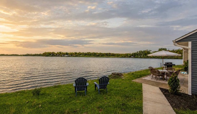 3BR | Lakefront | Grill | Low Barrier | Bunk Beds