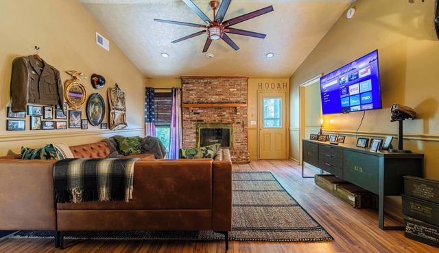 3BR Military Home Backyard Grill 15min to Ft Moore