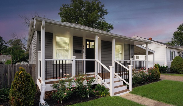 3BR Modern Family House EVV Airport & Venue 812 Sleeps 6