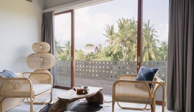 3BR VILLA BEACH WALKING DISTANCES EAST COAST BALI