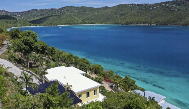 3BR with amazing views, only 5 min from Magen's Bay!