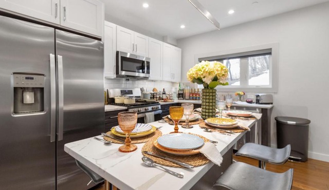 3BR2Bth MIT Harvard TD Garden BOS 2 Parking Spaces