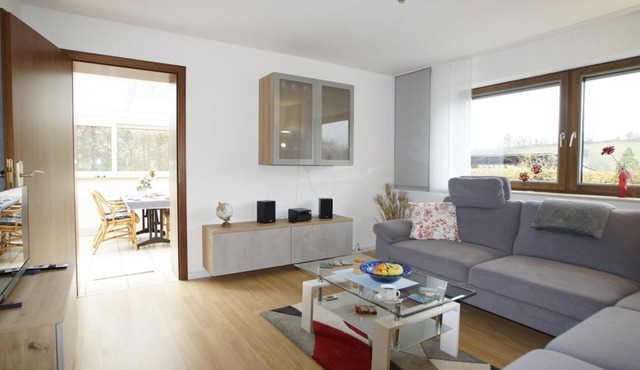 4-bed apartment, shower/toilet, 2 bedrooms - Eifel apartment Gisela