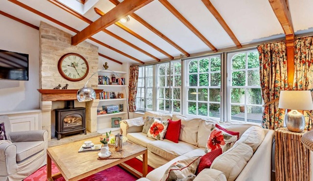 4 Bed in Widcombe (oc-bhr13)