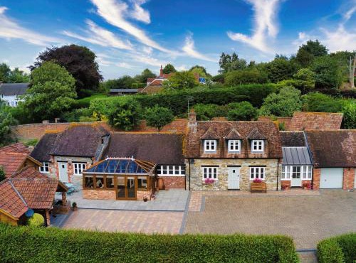 4 Bed in Yeovil oc-94339
