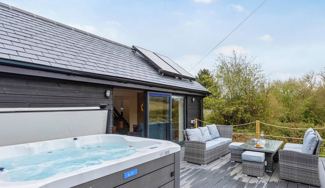 4 bedroom accommodation in Crackington Haven