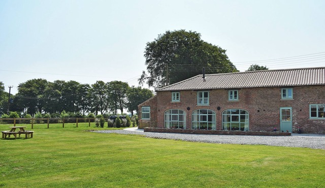 4 bedroom accommodation in Langtoft, near Driffield