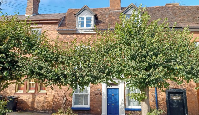 4 bedroom accommodation in Cleobury Mortimer, near Ludlow