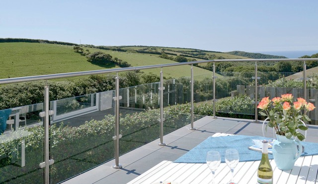 4 bedroom accommodation in Crackington Haven, near Bude