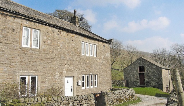4 bedroom accommodation in Halton Gill, near Litton