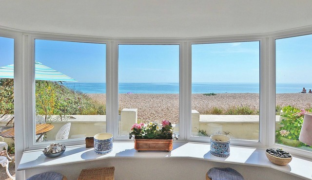 4 bedroom accommodation in Pagham, near Chichester