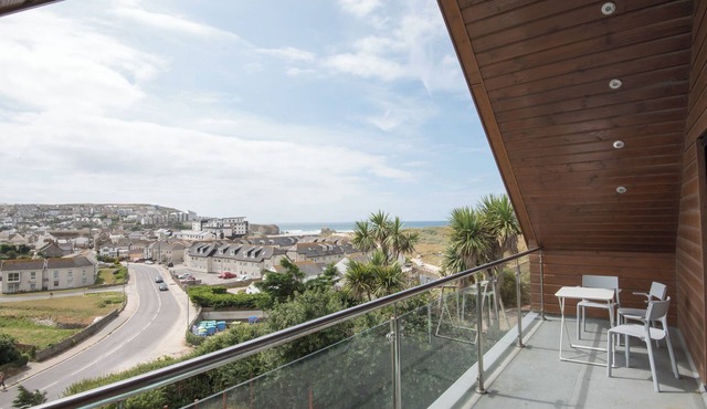 4 bedroom accommodation in Perranporth