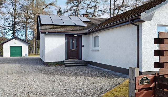 4 bedroom accommodation in Carrbridge