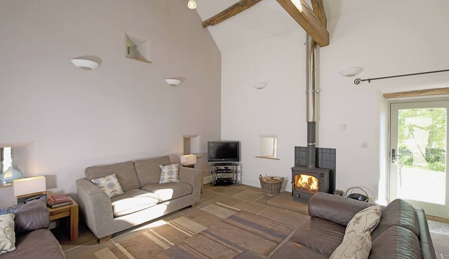 4 bedroom accommodation in Castleton