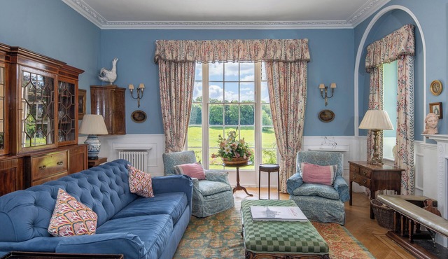 4 bedroom accommodation in Shrewton, near Salisbury