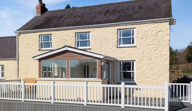 4 bedroom accommodation in Narberth