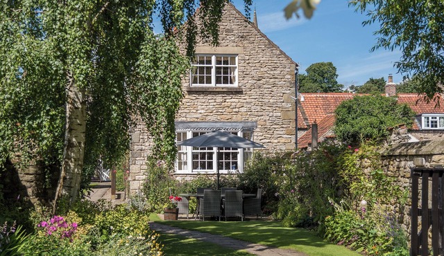 4 bedroom accommodation in Pickering