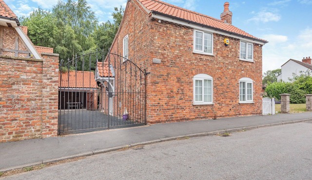 4 bedroom accommodation in Coningsby, near Lincoln