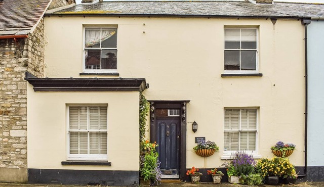 4 bedroom accommodation in Wareham