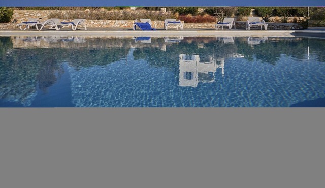 4 bedroom accommodation in Parikia