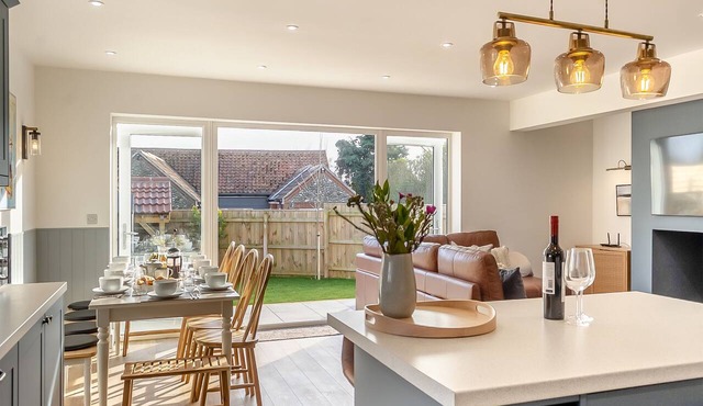 4 bedroom accommodation in Bacton