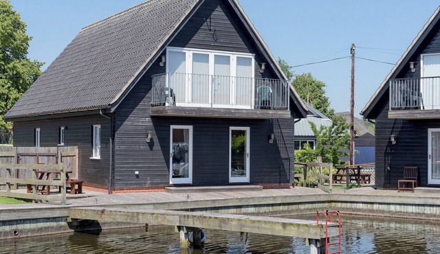 4 bedroom accommodation in Horning, near Norwich