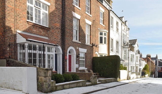 4 bedroom accommodation in Whitby