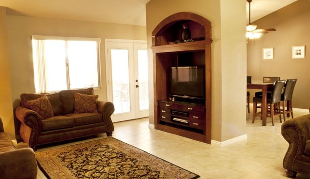 4 bedroom Upscale Mesquite Vacation Home