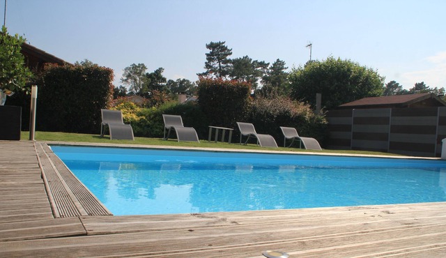 4 bedroom villa with heated pool