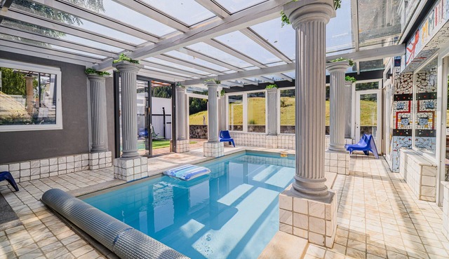 4 Bedroom Villa with Heated Indoor Pool in Kapla
