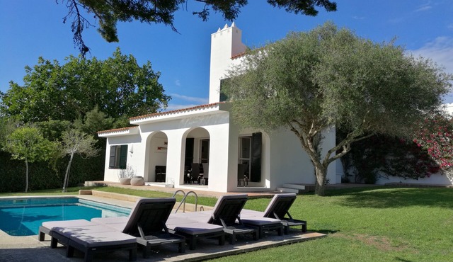 4 bedrooms Villa with pool, Sea view - 3 min walk to Binibeca vell