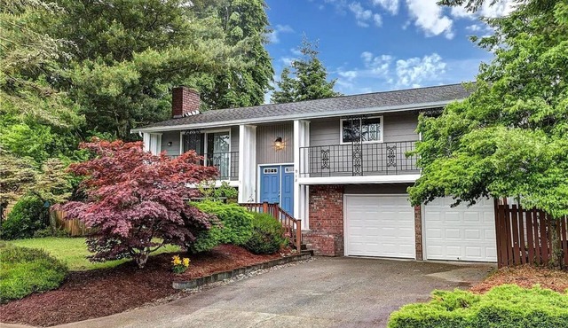 4 Beds in Northern Seattle with a Backyard Playground