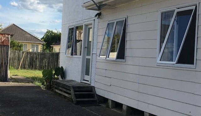 4 Beds including 2 Double Beds and 2 Sofa Beds up to 8 People, House, 22B Pererika St, Rotorua