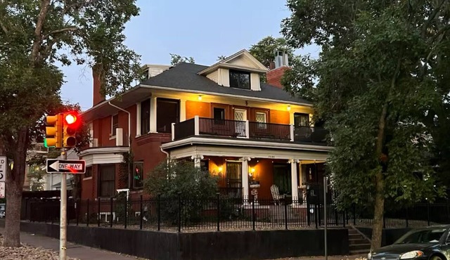 4 BR, Luxurious-Gem/Mansion in Heart of Denver