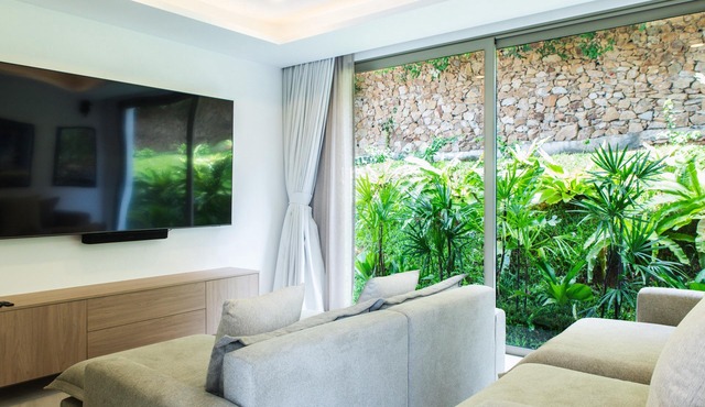 4 BR Sea View Private Pool Villa Short Walk to Choeng Mon Beach