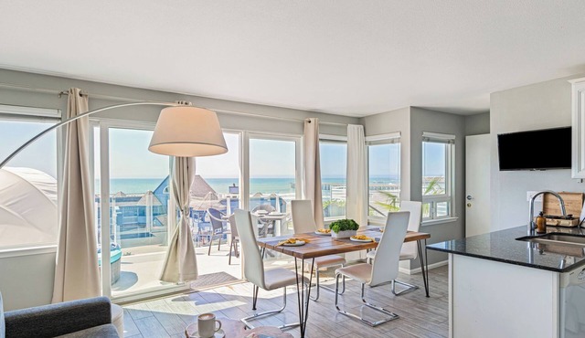 4 Cayucos Bungalows Steps to Beach, Sleeps 16, Pet Friendly