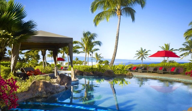 4 Diamond OCEANFRONT Honua Kai, OCEAN VIEW large Konea STUDIO on Kaanapali Beach