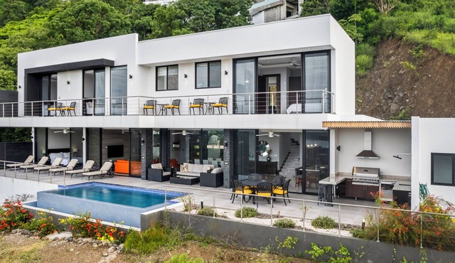 4 King Suites | Heated Pool & Oceanview Terraces