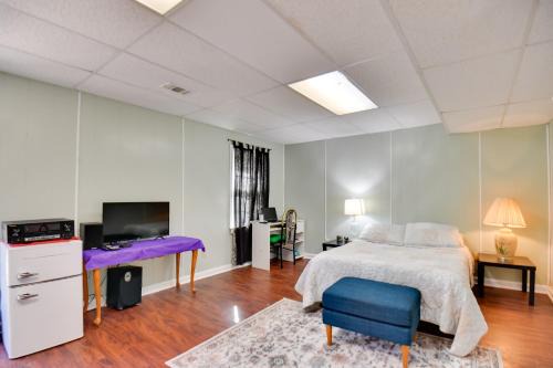 4 Mi to Downtown: WFH-Friendly Loganville Studio