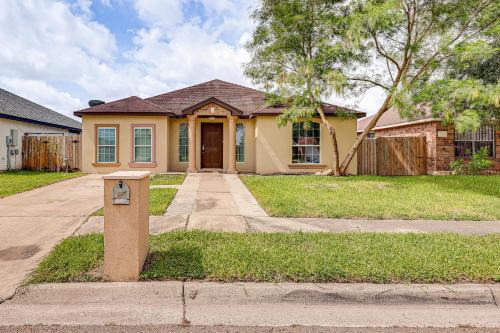 4 Mi to Dtwn Brownsville: Family Home w/Yard!