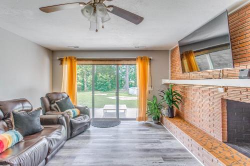 4 Mi to Loris Nature Park: Family Home w/Yard