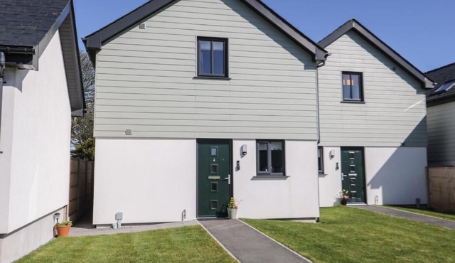 4 Parc Delfryn