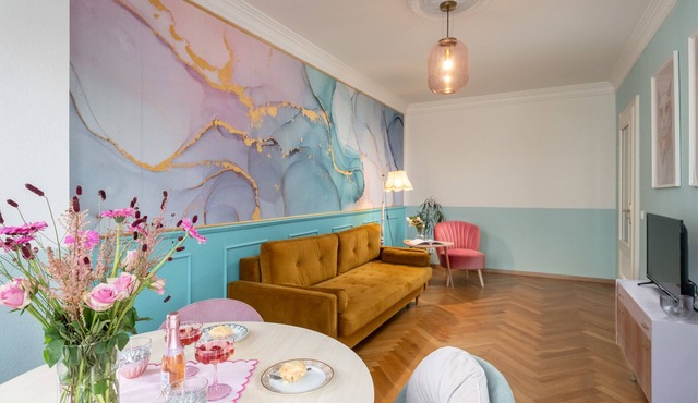 4 People - Designer Apartment