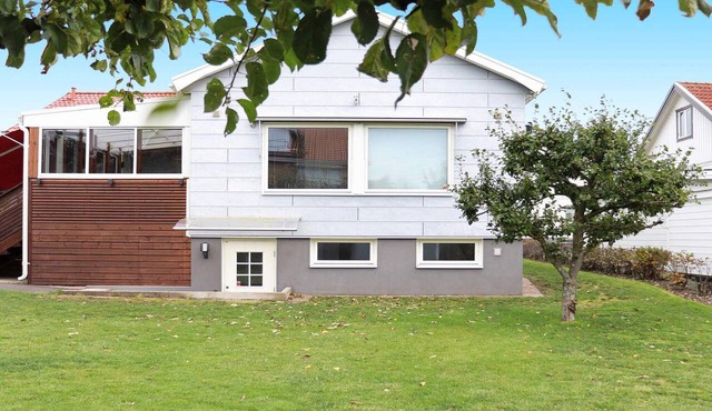 4 person holiday home in FALKENBERG-By Traum