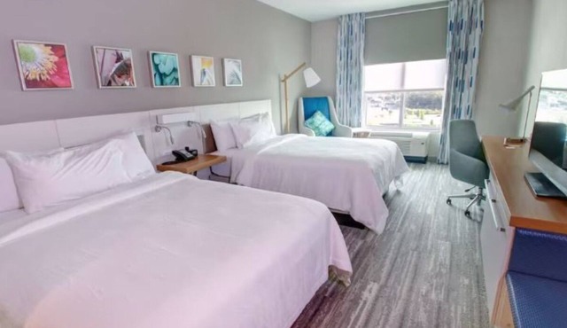 4 Pet-friendly Units with Free Breakfast, Free Parking, Outdoor Pool