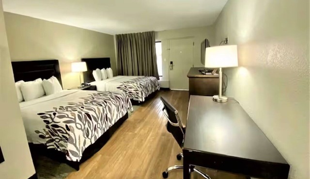 4 Rooms - Easy Access Stay Near University, Downtown & Tucson Event Spaces
