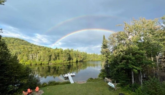 4 Seasons New Home on Beautiful Loon Lake