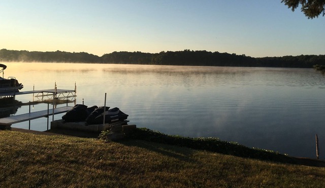 4 seasons to relax at Sylvan Lake Indiana waterfront property