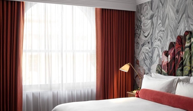 4 Sophisticated DC Suites | Dining, Bar, Gym Access | Walk to Metro